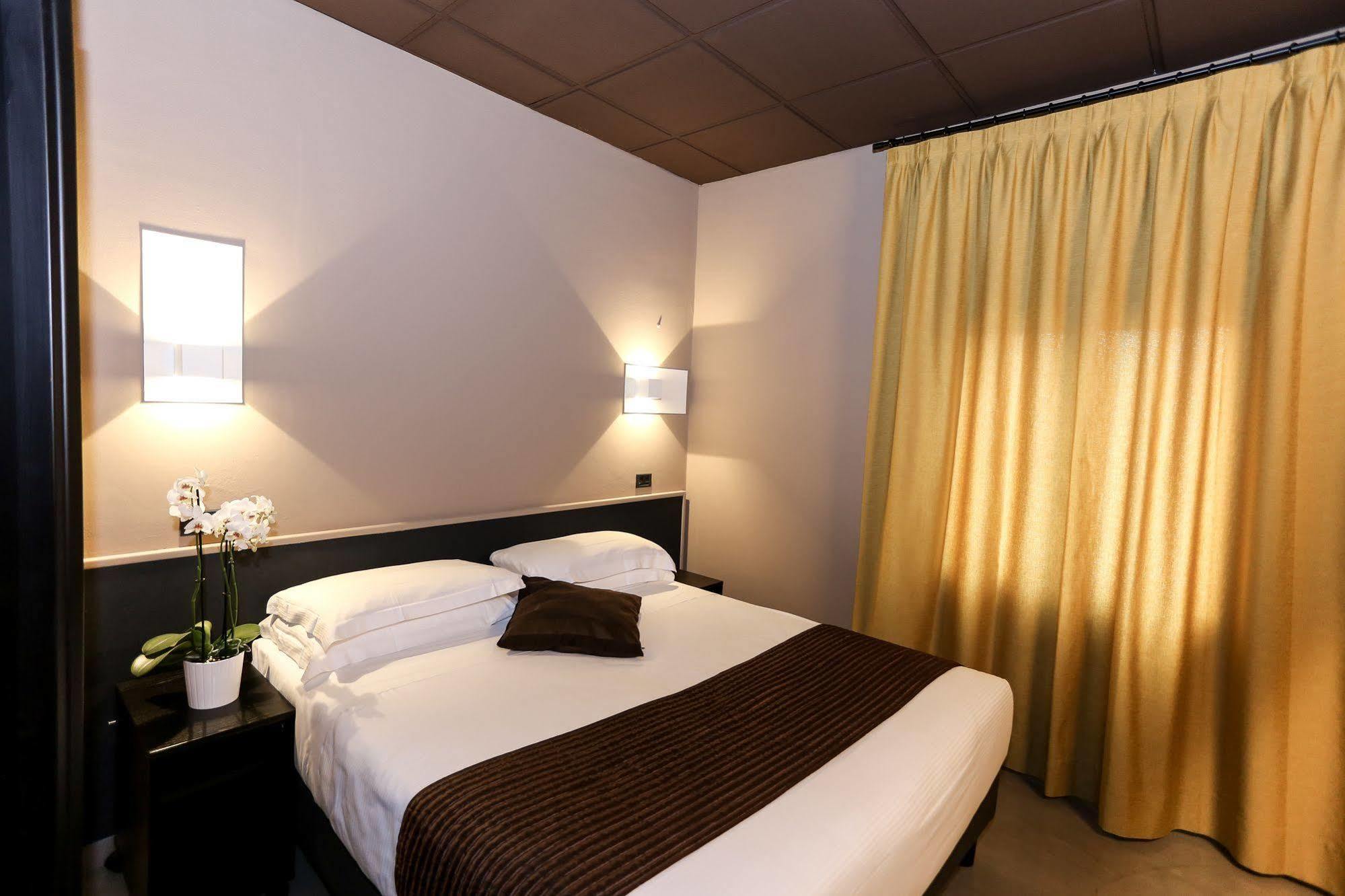 Hotel Mignon ปาโดวา ภายนอก รูปภาพ