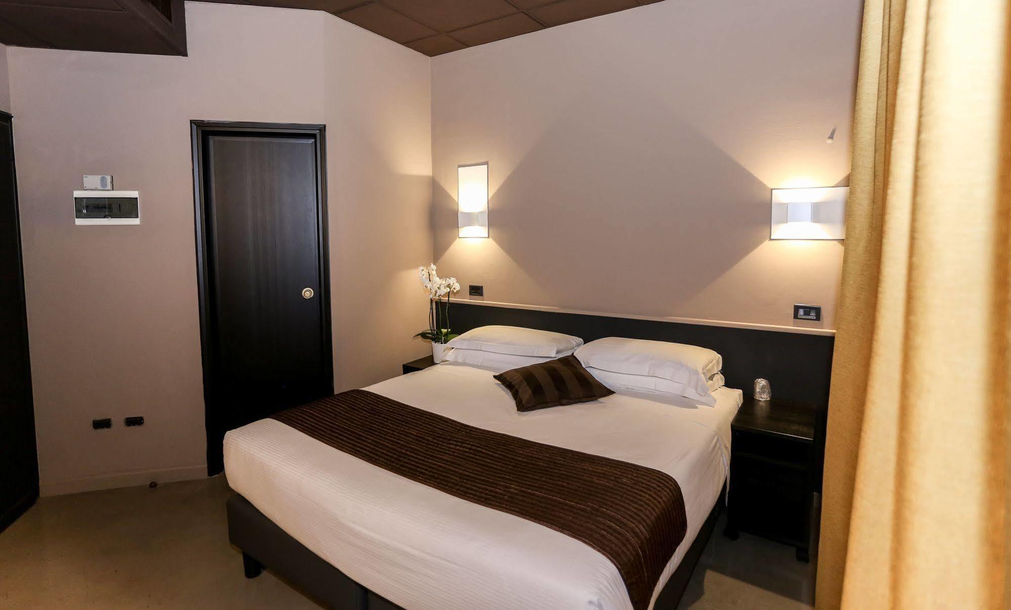 Hotel Mignon ปาโดวา ภายนอก รูปภาพ